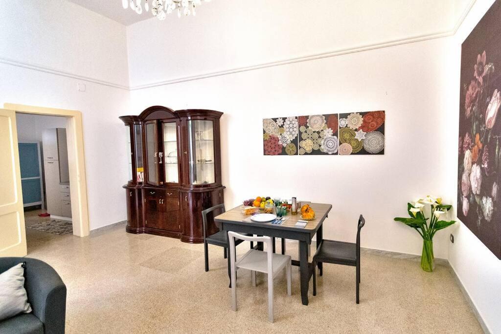 Mary'S House Apartment Lecce Exterior foto